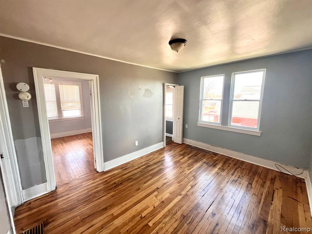 7544 THEUT Avenue, Warren, MI 48091 — Photo 10
