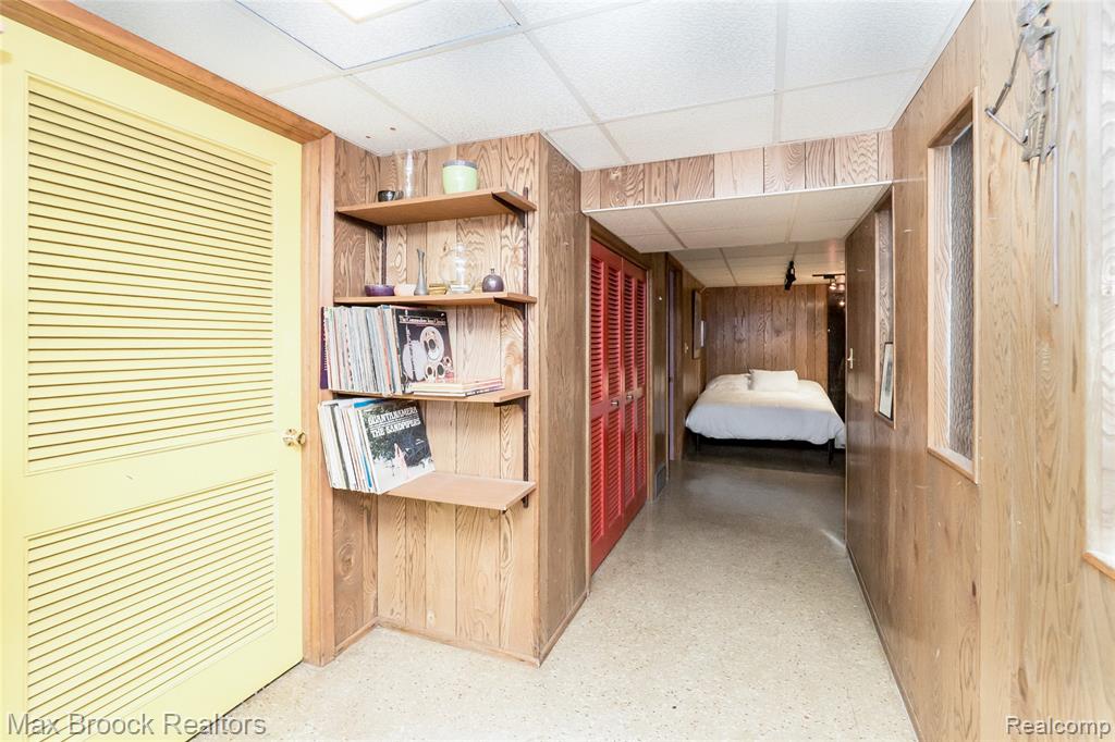 1703 Browning Avenue, Madison Heights, MI 48071 — Photo 23