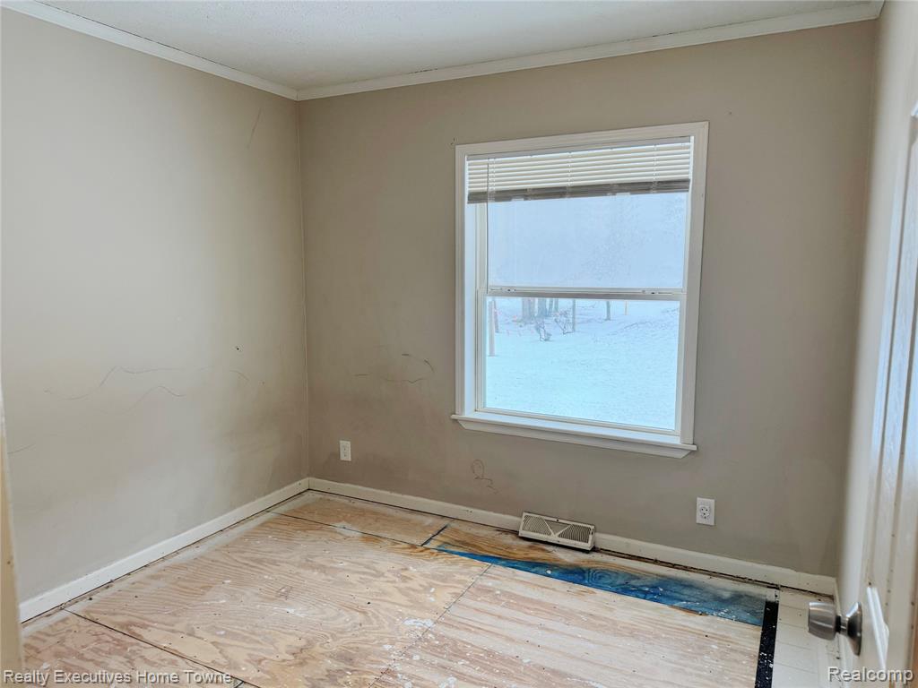 2045 Yeager Street, Port Huron, MI 48060 — Photo 18