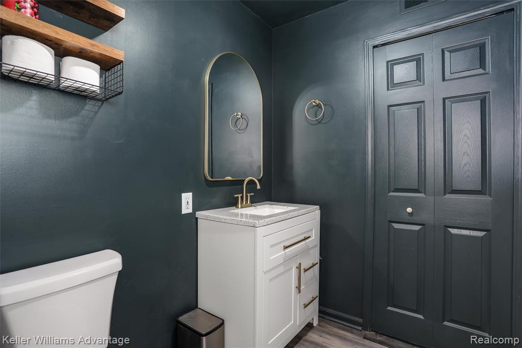 26855 King Road, Romulus, MI 48174 — Photo 18