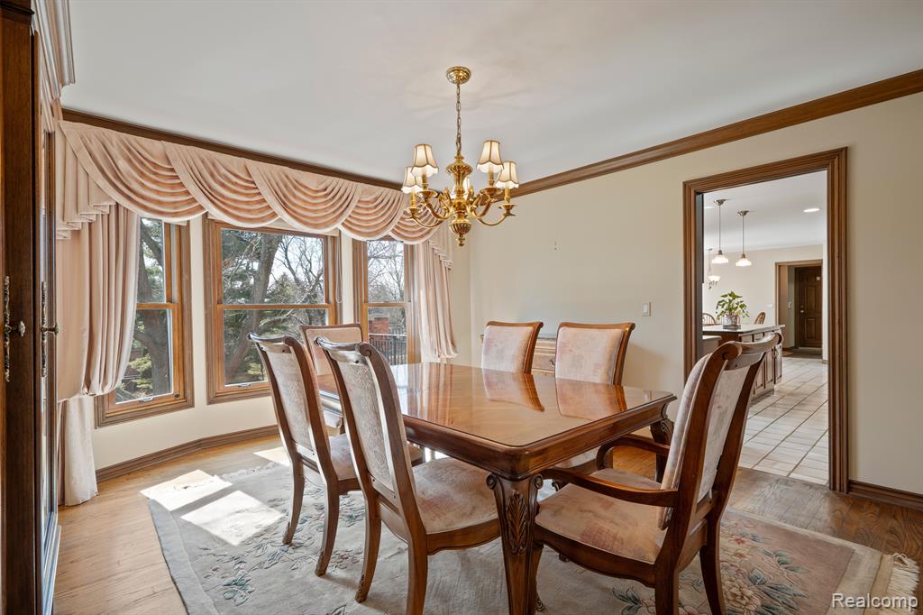 415 W HICKORY GROVE Road, Bloomfield Hills, MI 48302 — Photo 10