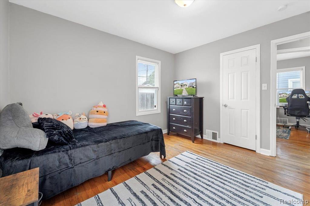 6880 Ziegler Street, Taylor, MI 48180 — Photo 16