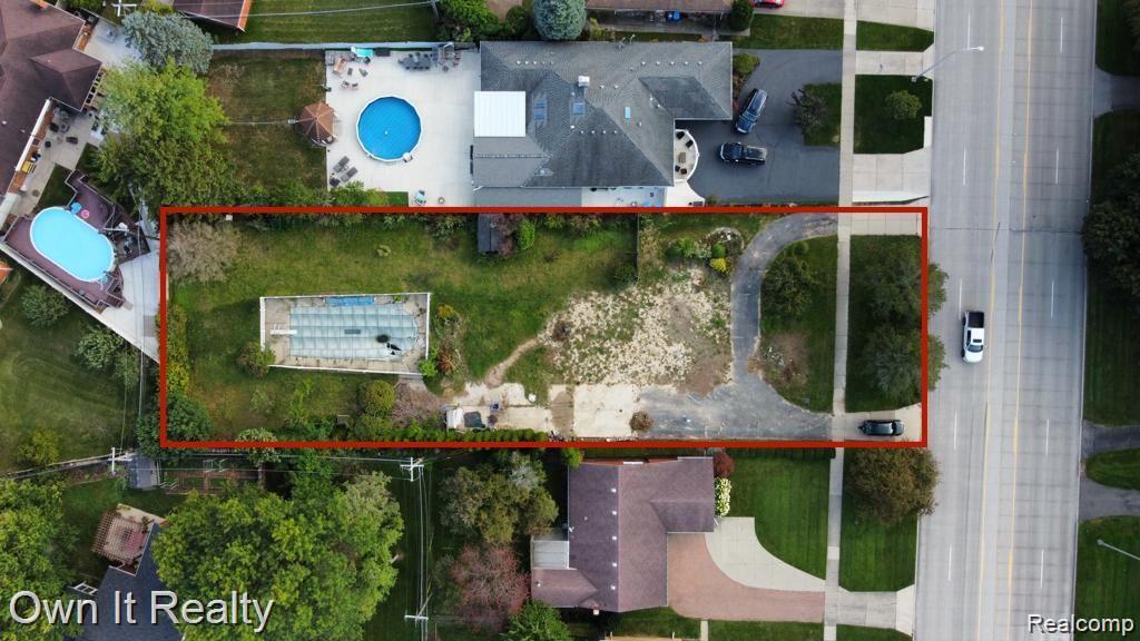 17517 W OUTER Drive, Dearborn Heights, MI 48127 — Photo 4
