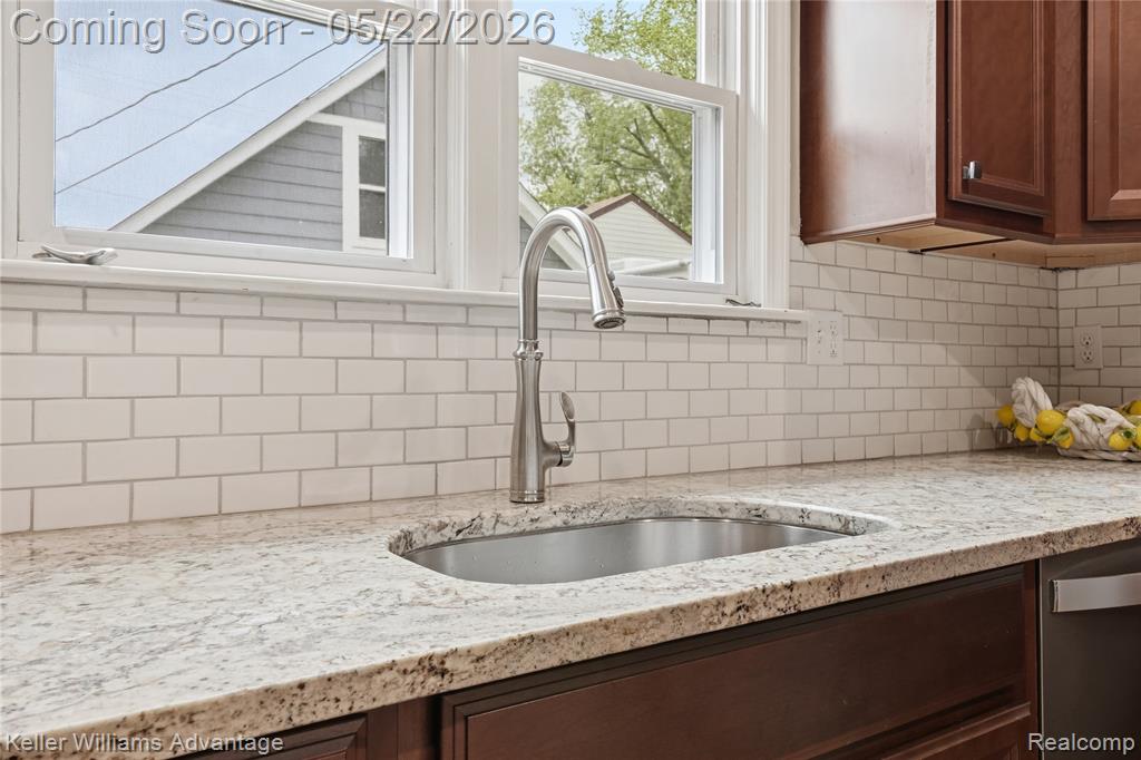 575 N Evergreen Street, Plymouth, MI 48170 — Photo 17