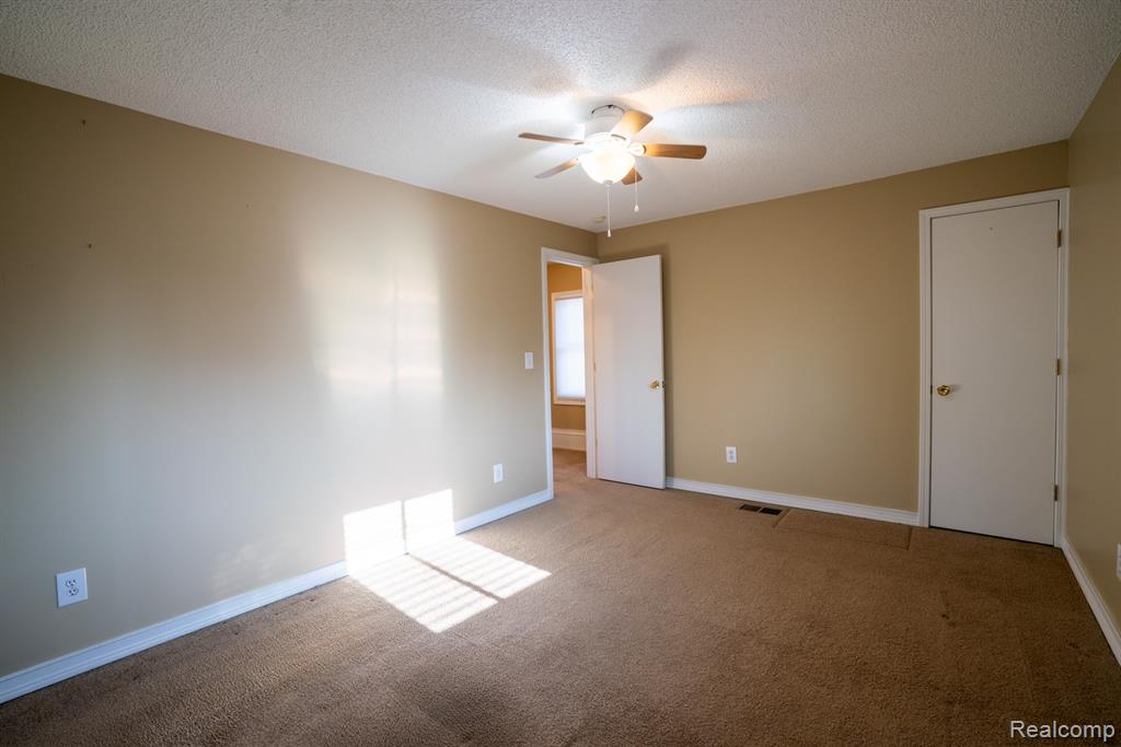 4205 Harding Street, Dearborn Heights, MI 48125 — Photo 29