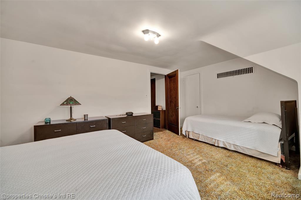 19635 Shrewsbury Road, Detroit, MI 48221 — Photo 48