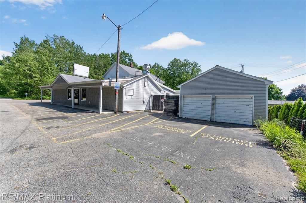1462 S HUGHES Road, Howell, MI 48843 — Photo 21