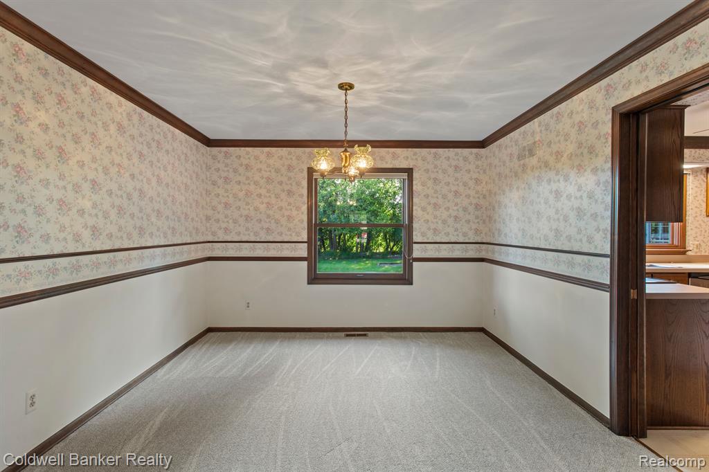 16235 WINCHESTER Drive, Northville, MI 48168 — Photo 15