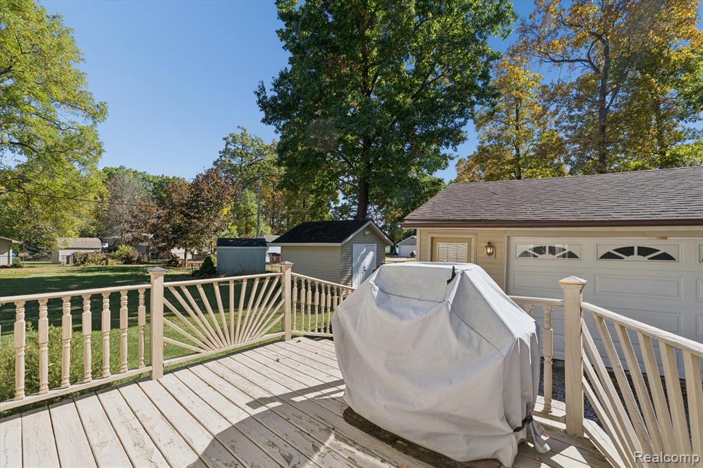 1560 Odette, Hartland, MI 48353 — Photo 29