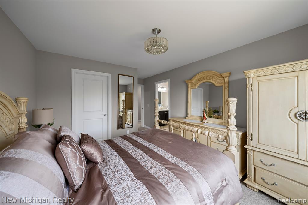 55038 TIMBERS EDGE Drive, Shelby Twp, MI 48316 — Photo 30