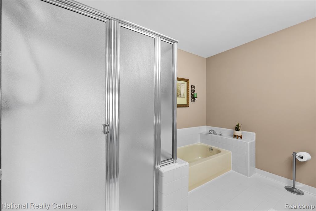 59321 Royal Oak Court, Washington, MI — Photo 19