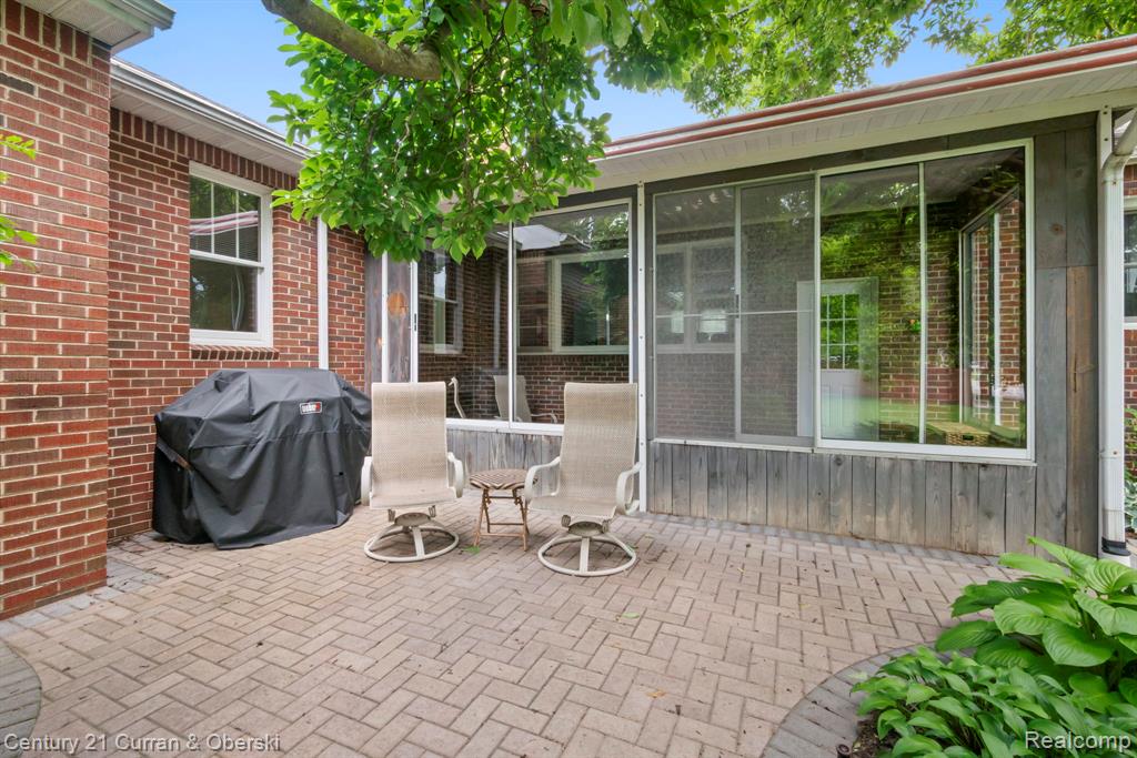 551 N Evergreen Street, Plymouth, MI 48170 — Photo 38