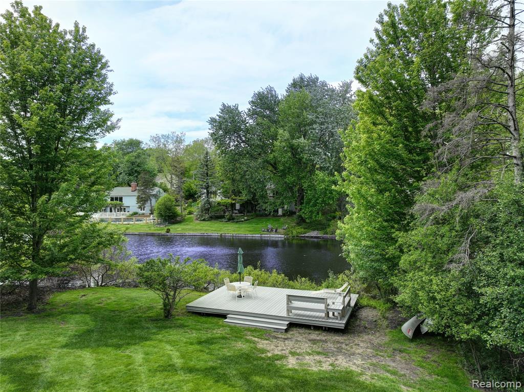 2026 W Bend Court, Bloomfield Hills, MI 48302 — Photo 38
