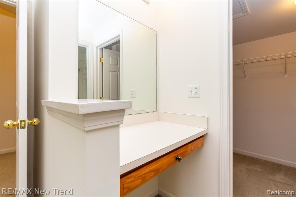 1179 N BAY Drive, Ann Arbor, MI 48103 — Photo 24