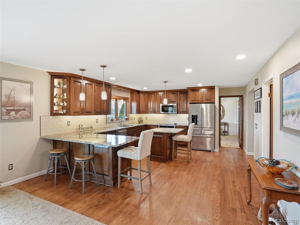 32160 S River Road, Harrison Township, MI — Photo 9