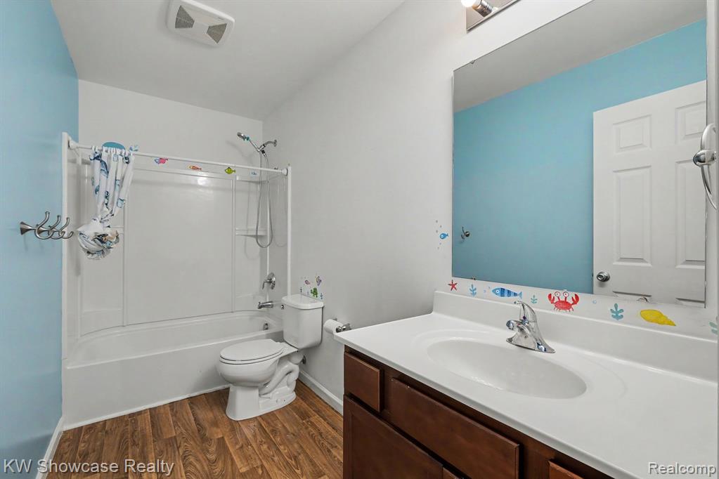 4339 Pebble Creek Boulevard, Grand Blanc, MI 48439 — Photo 21