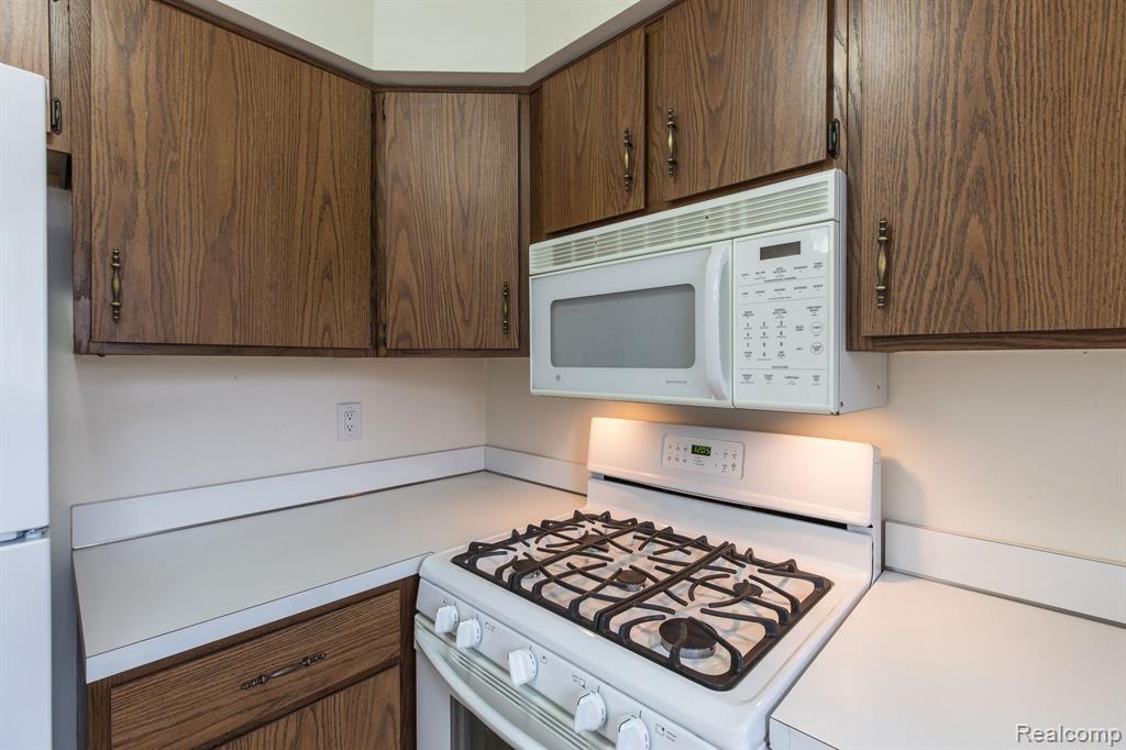 2939 Whittier Court, Ann Arbor, MI 48104 — Photo 17
