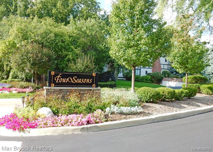 42160 Woodward Avenue, 42, Bloomfield Hills, MI 48304 — Photo 20