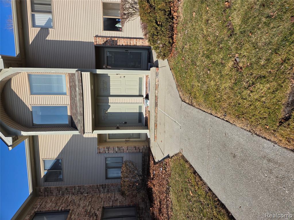 42789 Lilley Pointe Drive, Canton, MI 48187 — Photo 18
