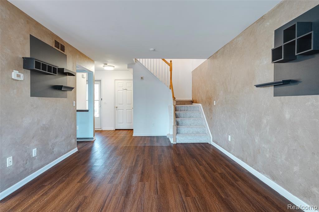 4753 Grove Court, Canton, MI 48188 — Photo 12