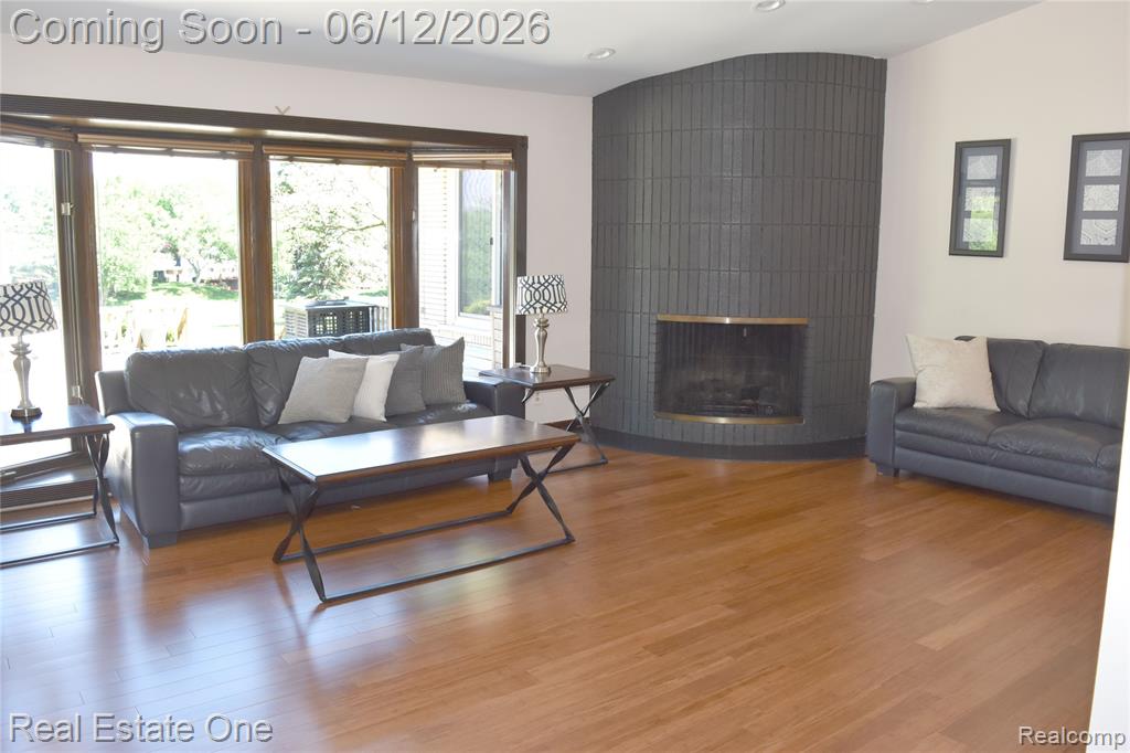 5324 Greenbriar Drive, West Bloomfield, MI 48323 — Photo 11