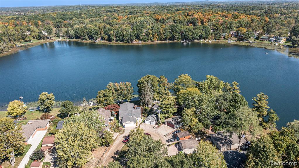 18453 Pellett Court, Fenton, MI 48430 — Photo 21