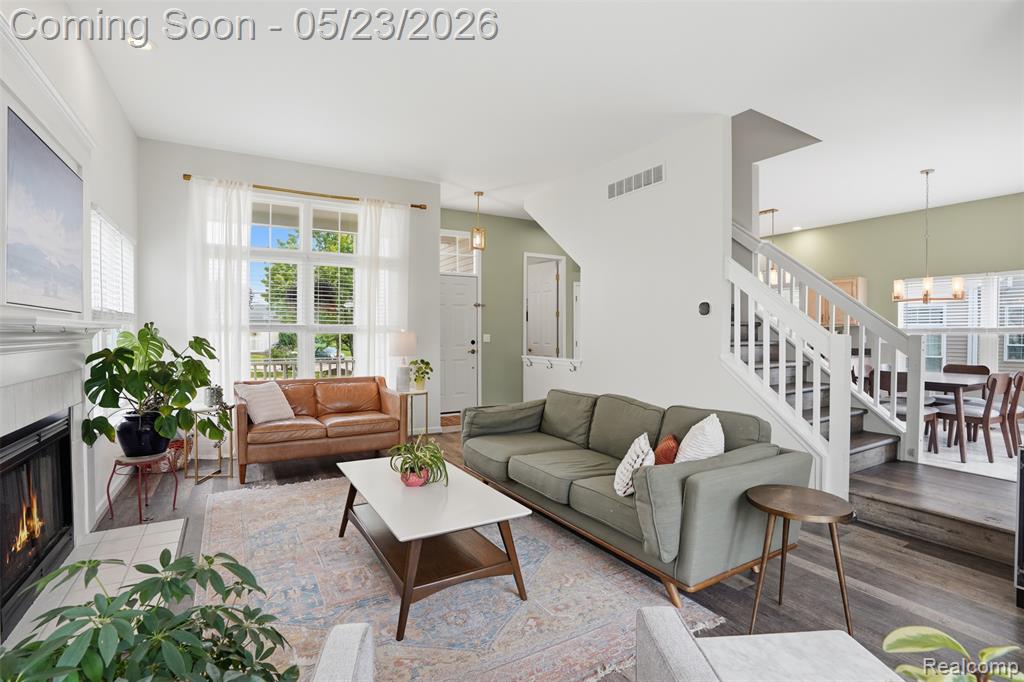 172 Champlain Boulevard, Howell, MI 48843 — Photo 9