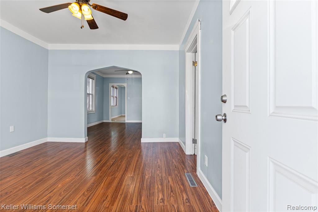 17167 Hasse Street, Hamtramck, MI 48212 — Photo 5