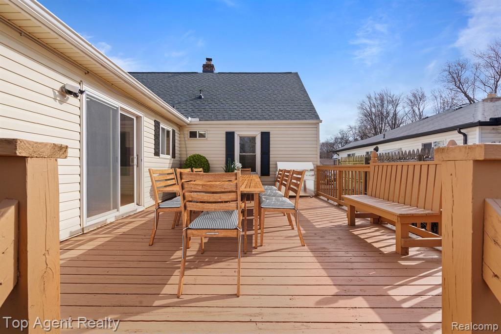 3986 BEECHGROVE Drive, Waterford, MI 48328 — Photo 22
