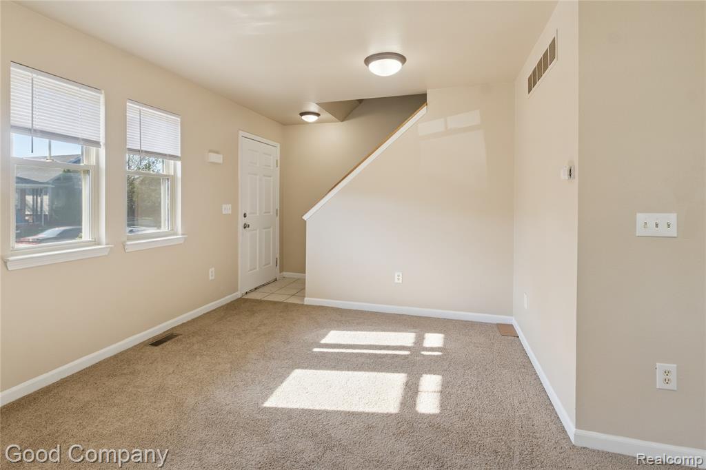 5121 Yemans Street, Hamtramck, MI 48212 — Photo 8