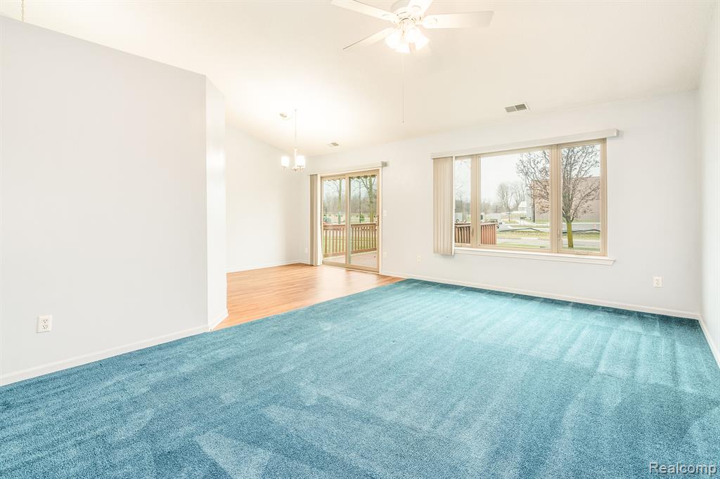 9556 WHEATGRASS Lane, Belleville, MI 48111 — Photo 18