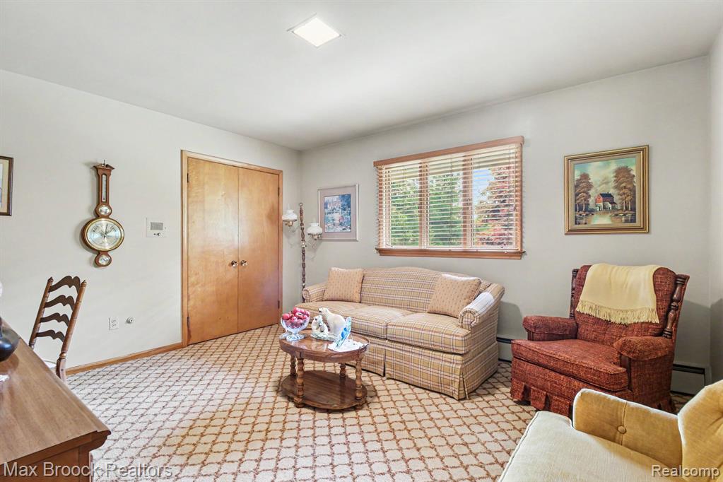 2870 Thedford Road, Bloomfield Hills, MI 48304 — Photo 18