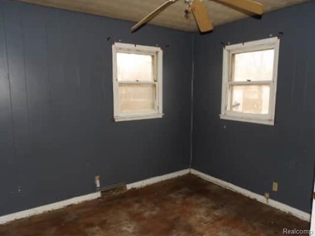 757 N Pike Road, Benton Harbor, MI 49022 — Photo 8