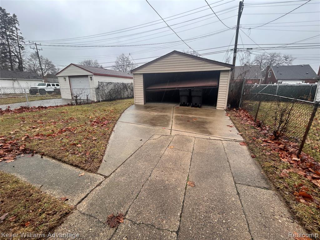 16822 Robson Street, Detroit, MI 48235 — Photo 2