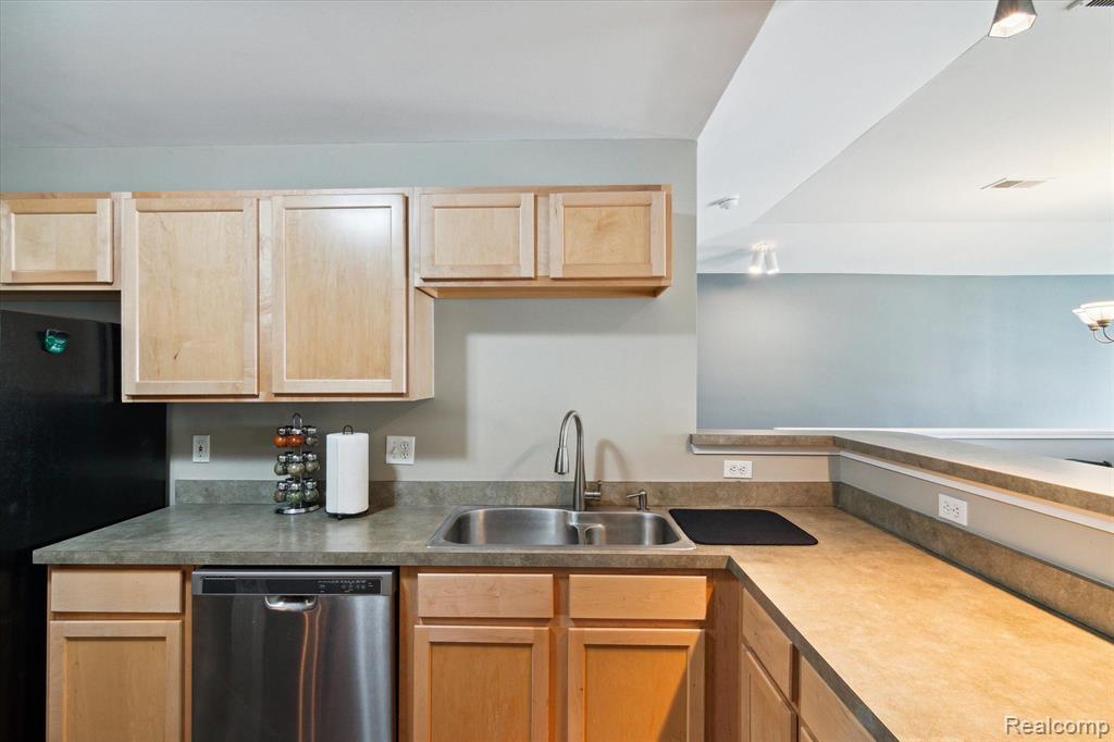 4062 HAMPTON RIDGE Boulevard, Howell, MI 48843 — Photo 19