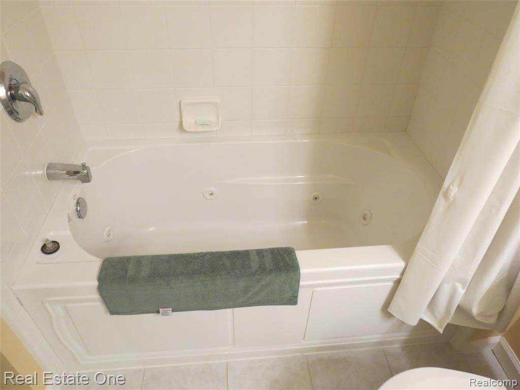 45702 Balfour Court, Novi, MI 48377 — Photo 56