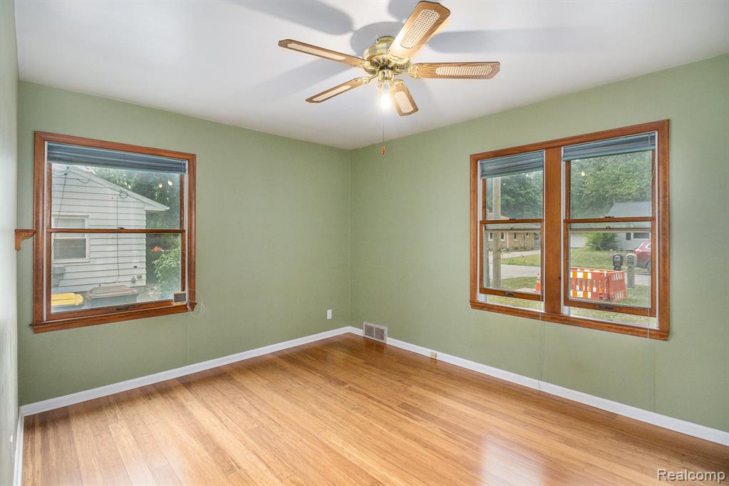 4172 Dallas Avenue, Holt, MI 48842 — Photo 7