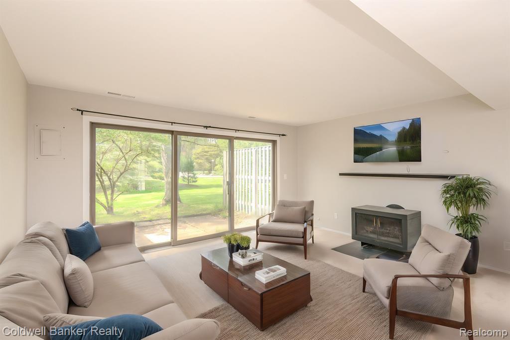 759 PENINSULA, Ann Arbor, MI 48105 — Photo 16