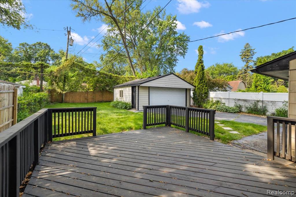 726 Woodlawn Avenue, Royal Oak, MI 48073 — Photo 28