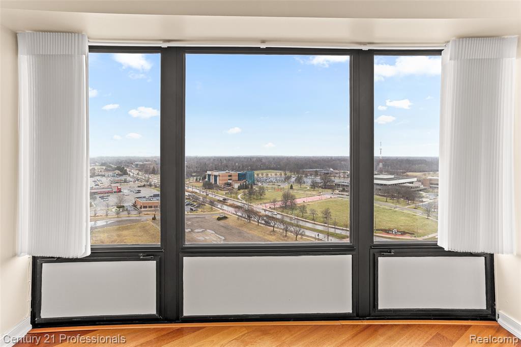 5000 Town Center, 1704, Southfield, MI 48075 — Photo 14
