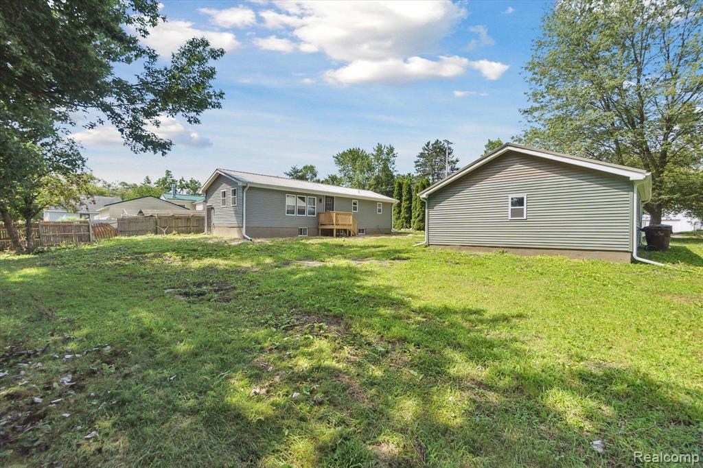 8214 ROCKWOOD Avenue, Mount Morris, MI 48458 — Photo 27