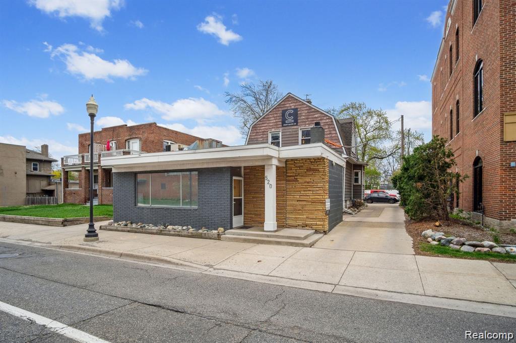 520 E 11 Mile Road, Royal Oak, MI 48067 — Photo 2