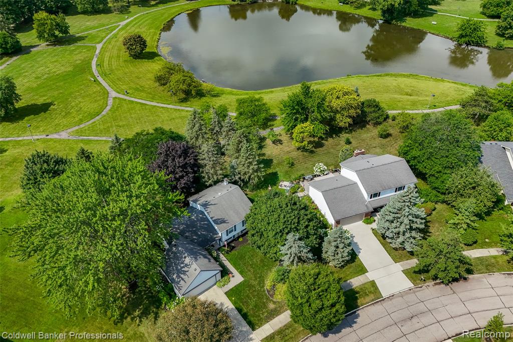 5075 Bayside Drive, Troy, MI 48098 — Photo 52