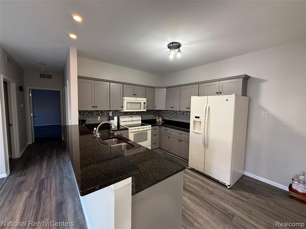 5686 Acorn Lane, Sterling Heights, MI 48314 — Photo 7