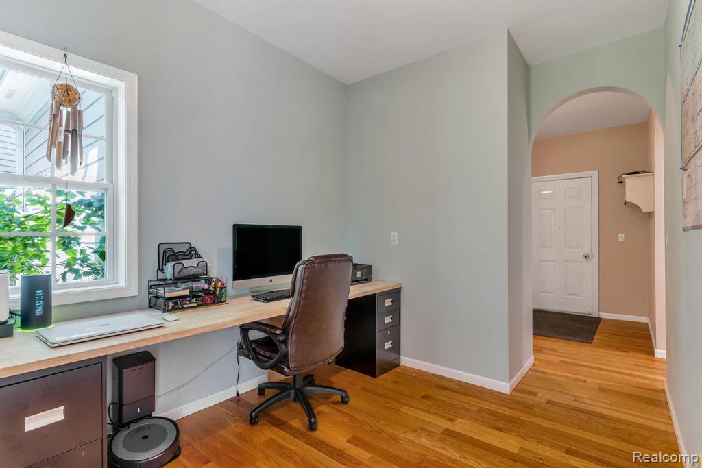 5827 WESTWOOD Drive, Grand Blanc, MI 48439 — Photo 26