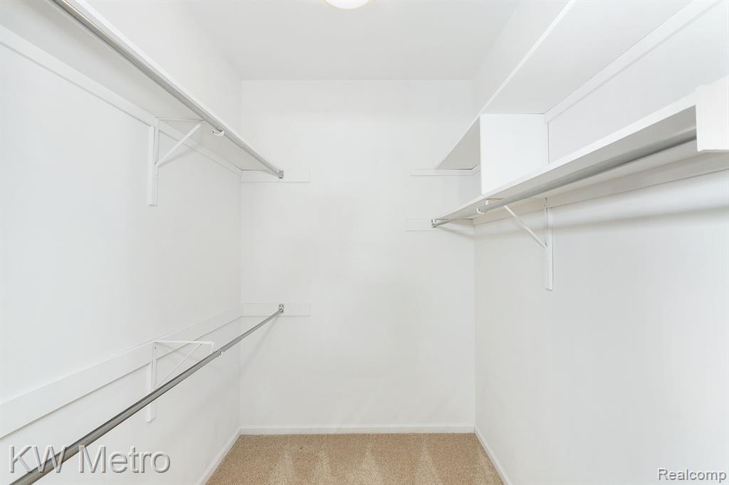516 NEWBURNE POINTE, Bloomfield Hills, MI 48304 — Photo 28