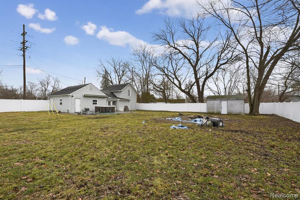 12751 Jones Street, Carleton, MI 48117 — Photo 41