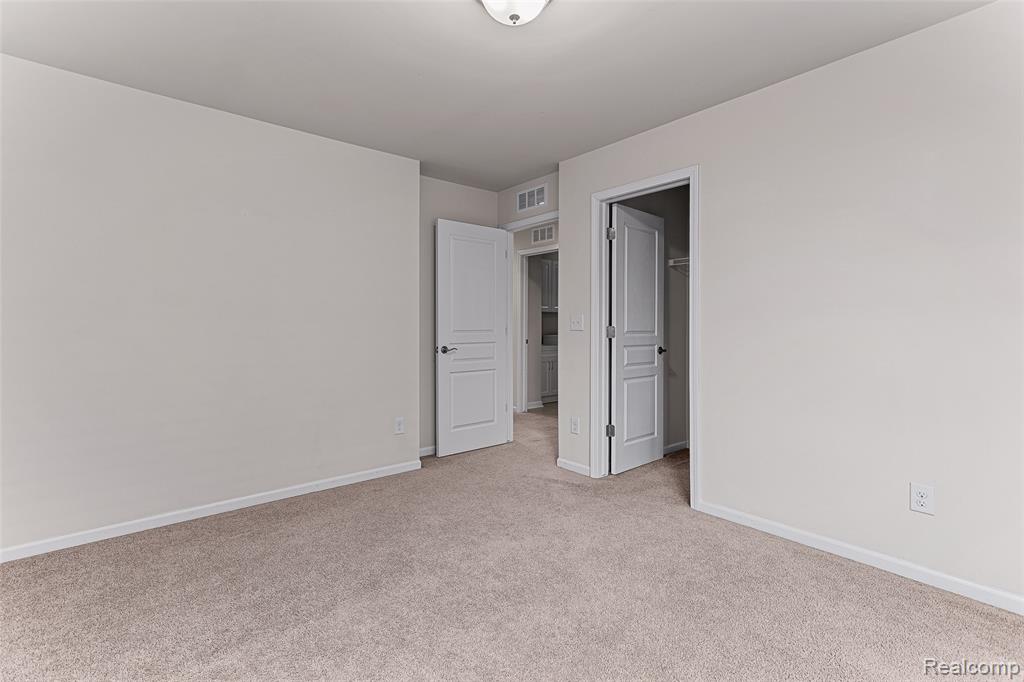 31085 TREMONT Lane, Franklin, MI 48025 — Photo 31