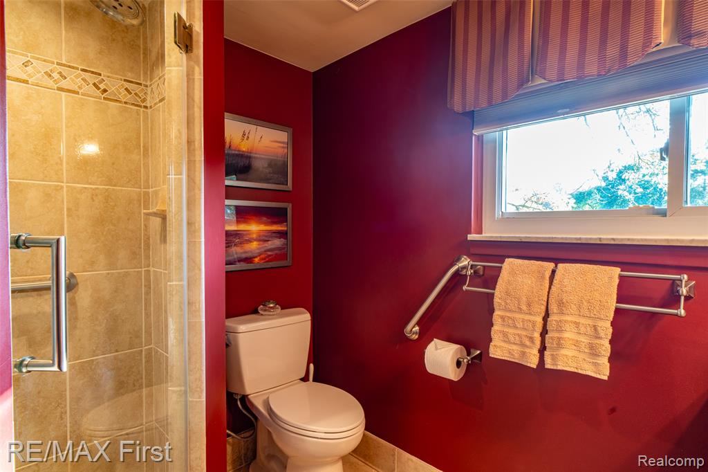 54815 FRANKLIN Drive, Shelby Twp, MI 48316 — Photo 28