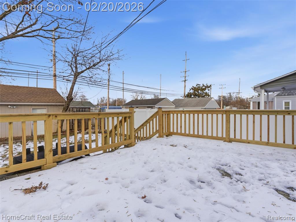 742 SAINT JOHN Street, Wyandotte, MI 48192 — Photo 31